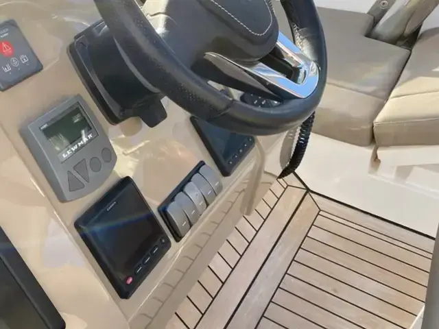 Fairline Squadron 65