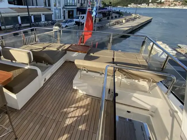 Fairline Squadron 65