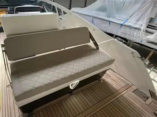 Fairline F Line 33