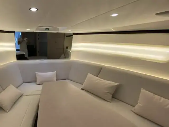 Fairline F Line 33