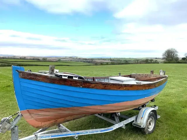 Classic 17' Clinker Motor Launch