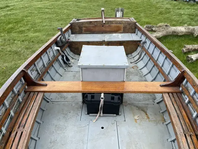 Classic 17' Clinker Motor Launch