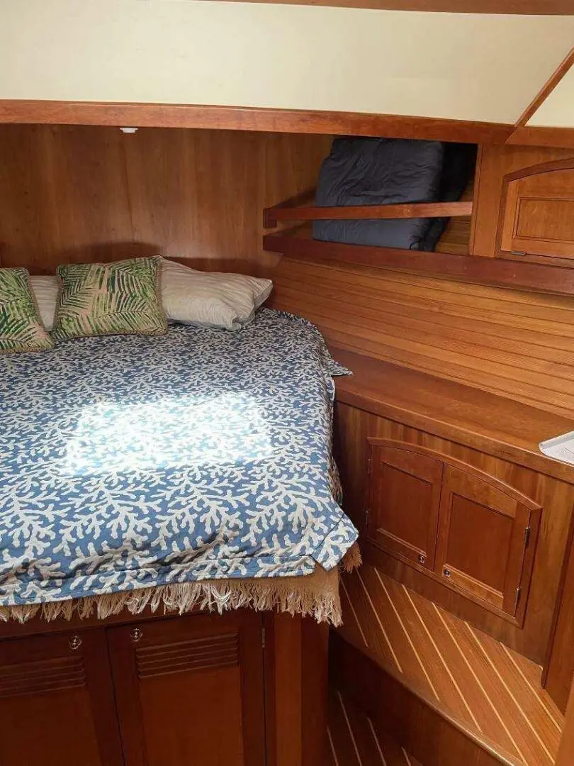 1999 Sabre 43 fast trawler