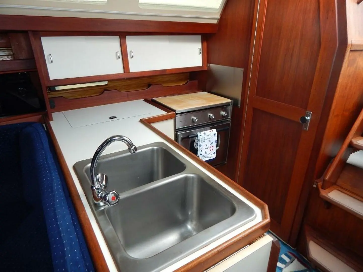 1990 Catalina sloop