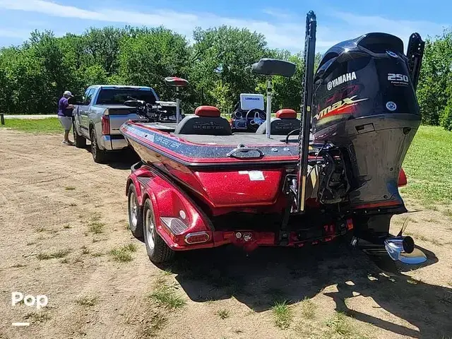 Skeeter Fx 20