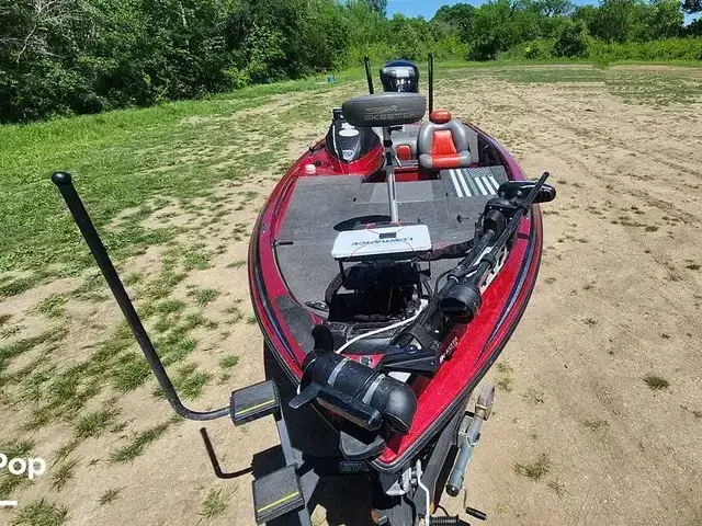 Skeeter Fx 20