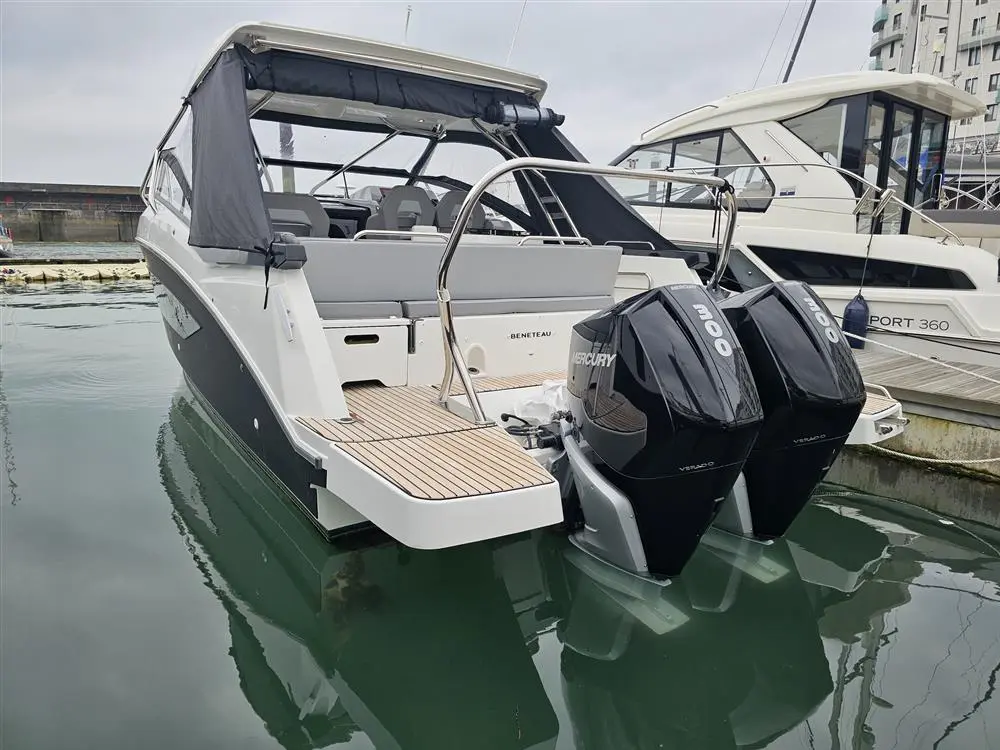 2022 Beneteau flyer 10