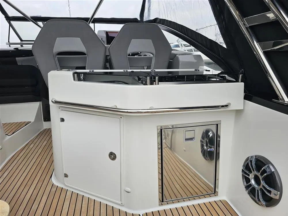 2022 Beneteau flyer 10