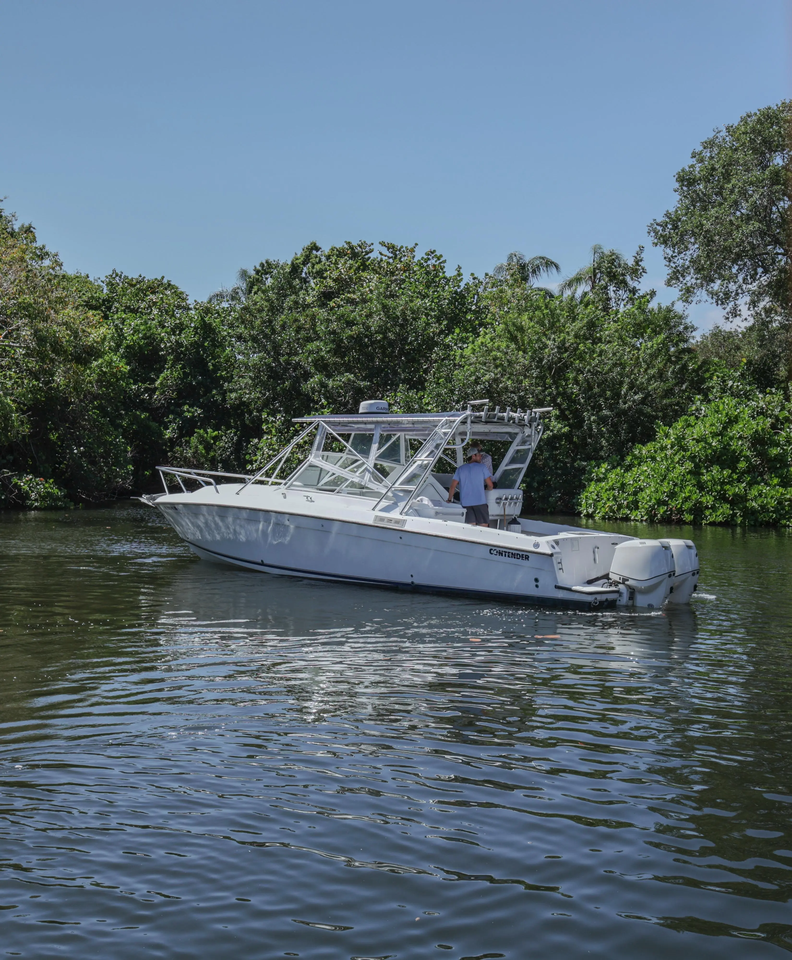 2001 Contender 35 express side console