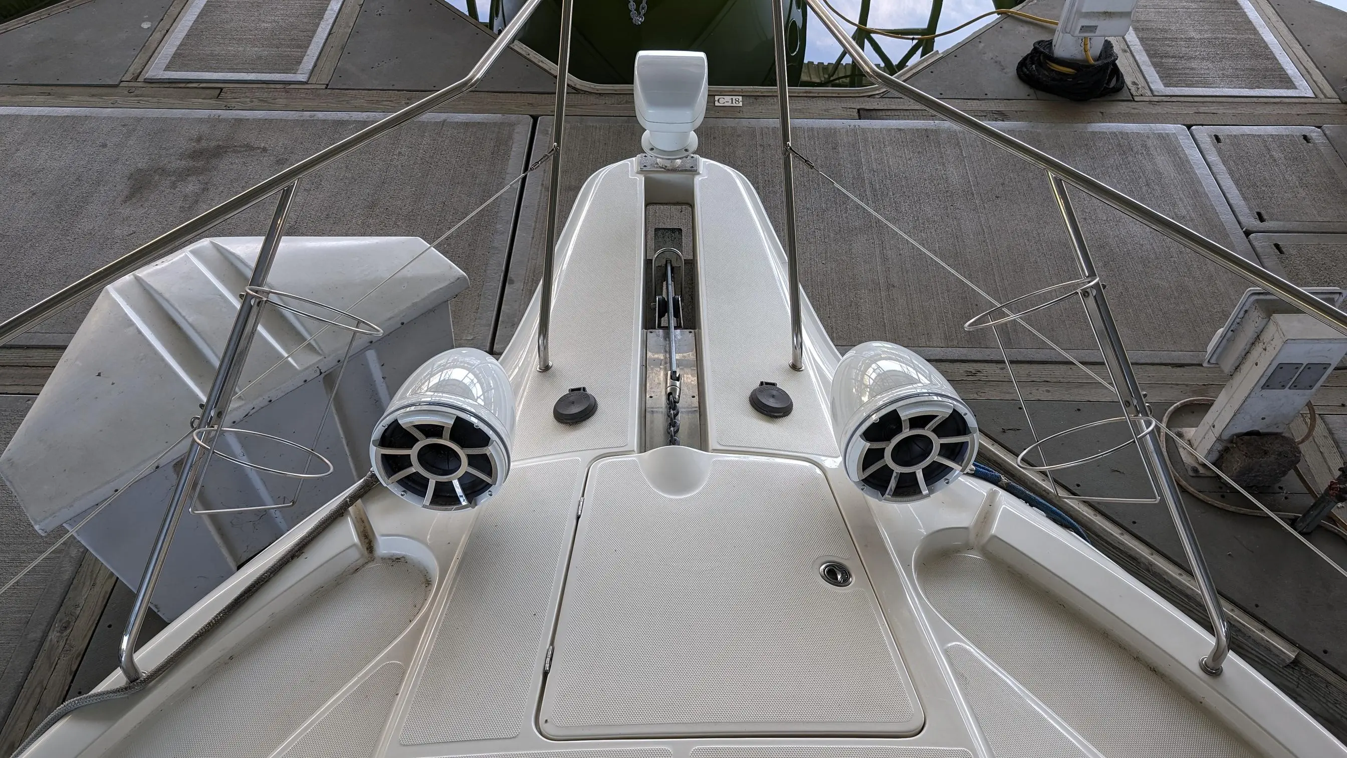 2007 Silverton 330 sport bridge