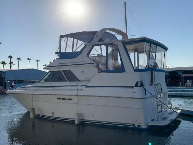 Sea Ray 380 Aft Cabin