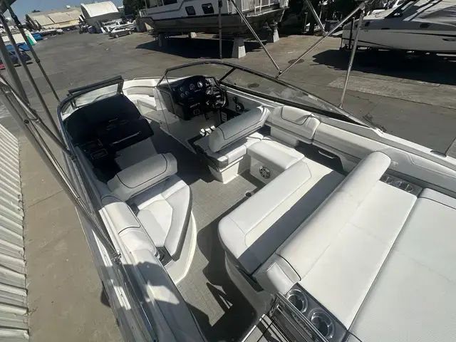 Formula 240 Bowrider