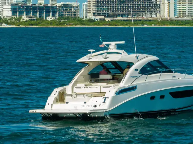 Sea Ray 47