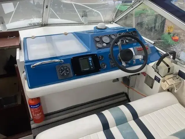 Fairline Carrera 24