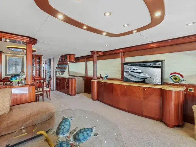 Lazzara Yachts 80 Skylounge M.Y.