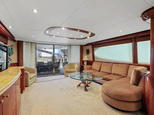 Lazzara Yachts 80 Skylounge M.Y.