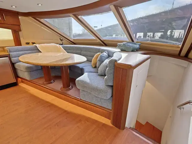 Lazzara Yachts 80 Skylounge M.Y.