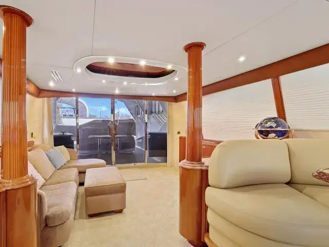 Lazzara Yachts 80 Skylounge M.Y.