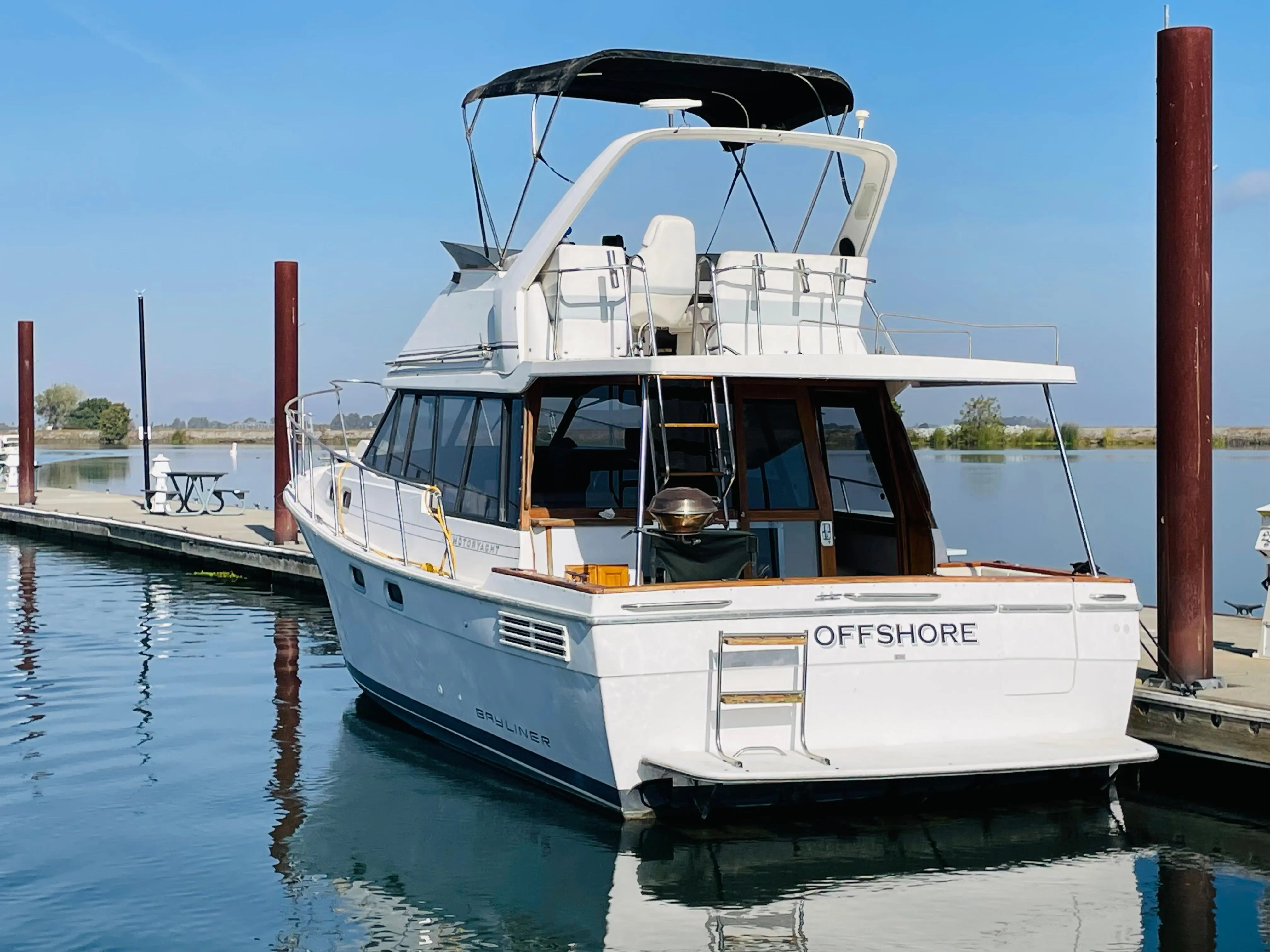 1992 Bayliner 3288 motor yacht