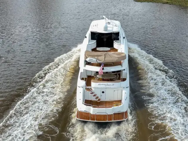 Lazzara Yachts 80 Skylounge M.Y.