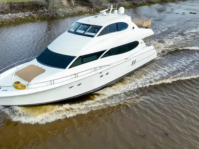 Lazzara Yachts 80 Skylounge M.Y.