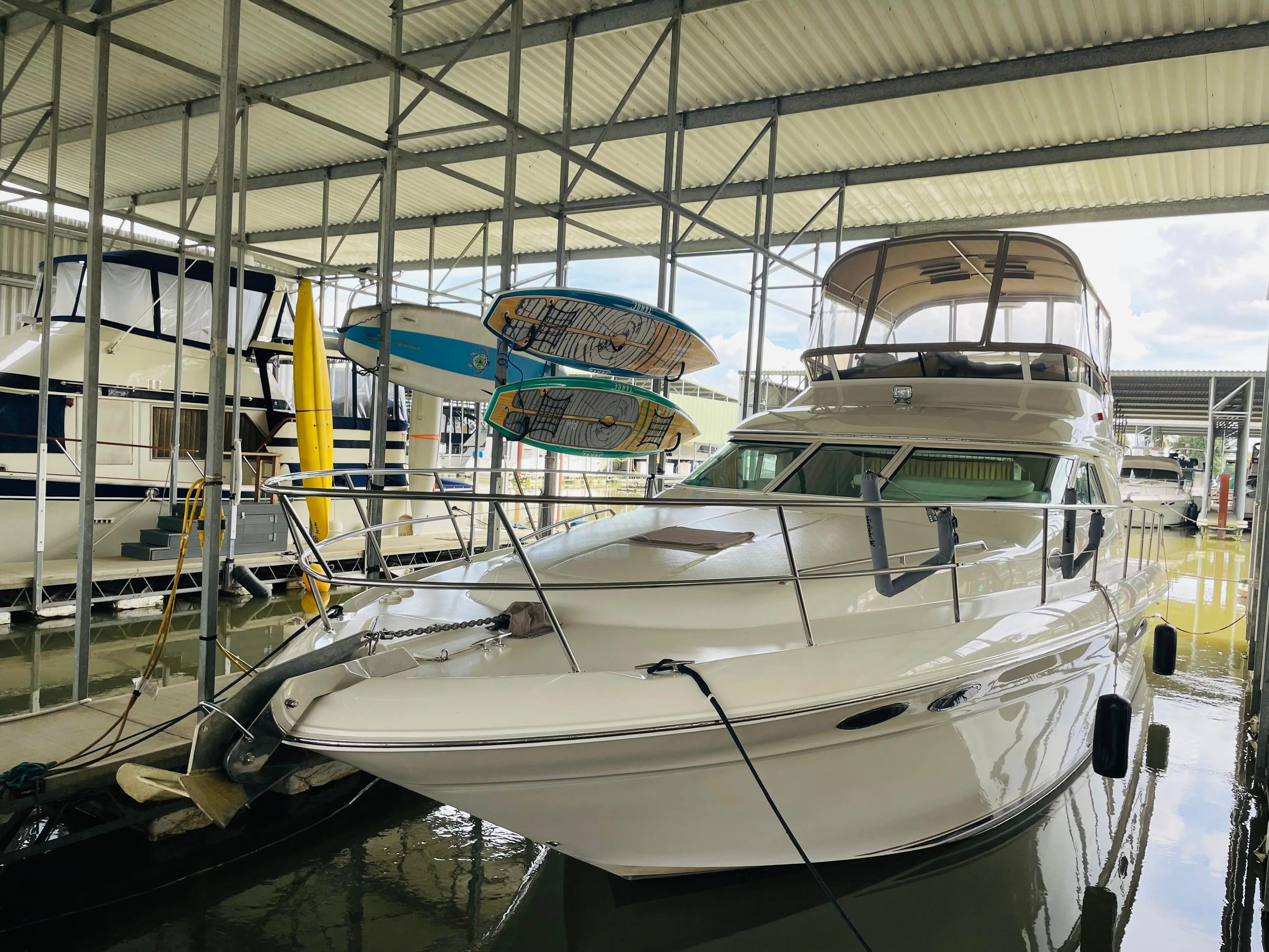 1999 Sea Ray 400 sedan bridge