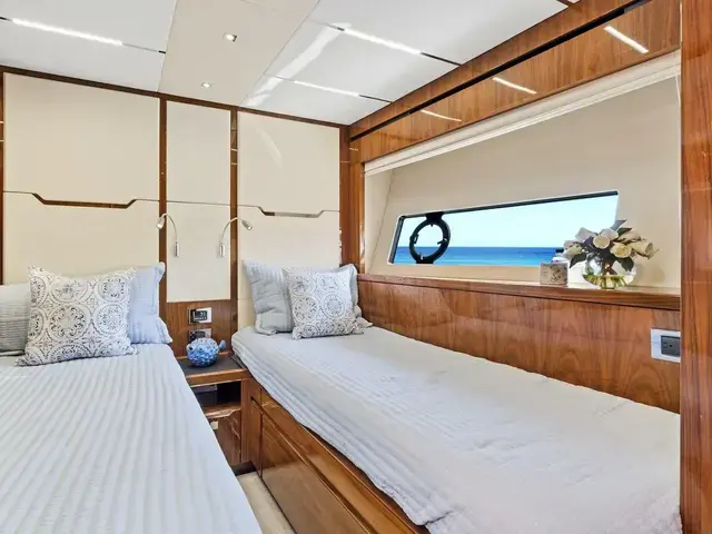 Sunseeker Manhattan 68