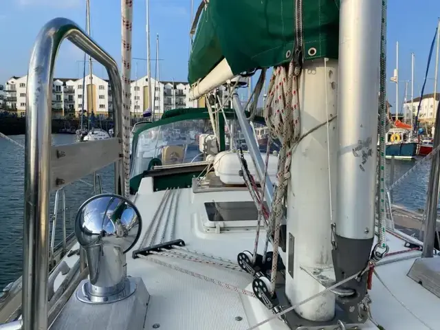 Pacific Seacraft 37