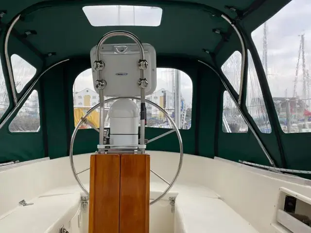 Pacific Seacraft 37