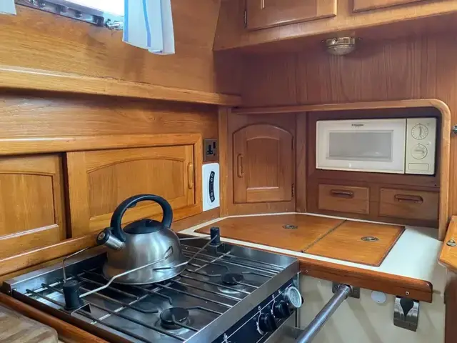 Pacific Seacraft 37