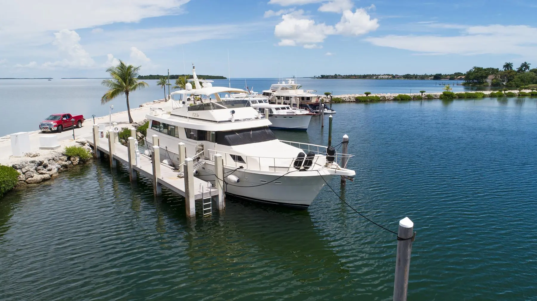 1988 Hatteras 70 cockpit motor yacht