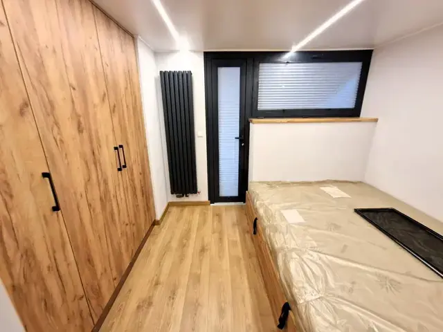 Campi 360 Houseboat