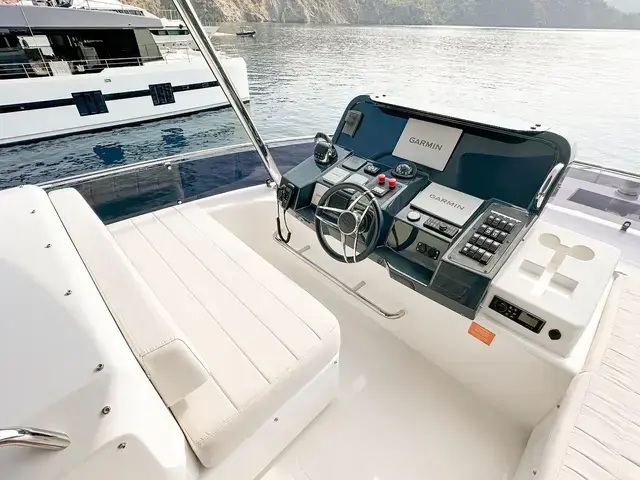 Sirena 58