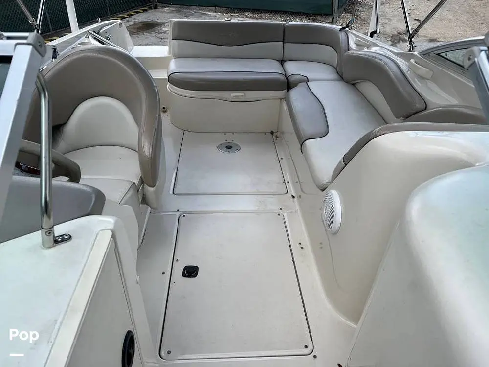 2002 Sea Ray sundeck 240