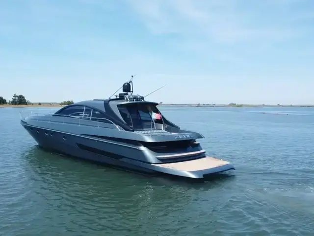 Pershing 65