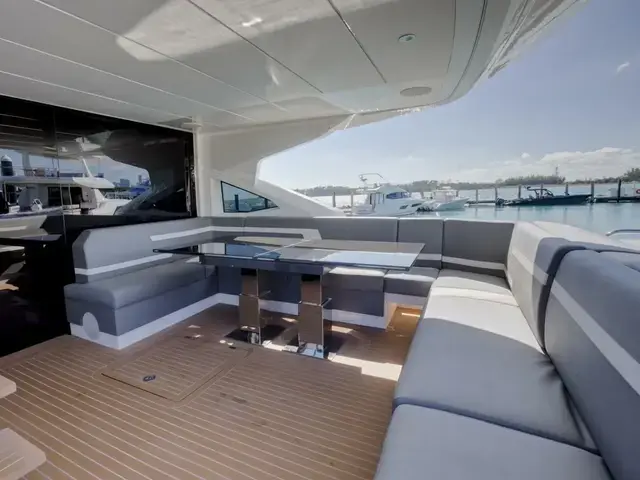 Sunseeker Sport Yacht 75