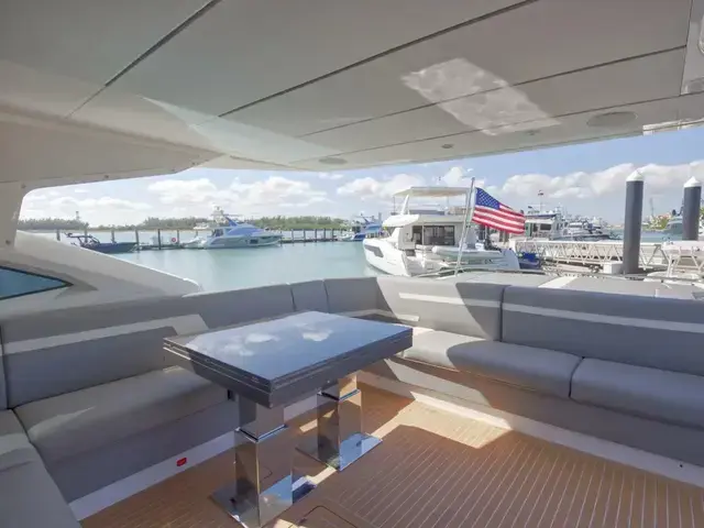 Sunseeker Sport Yacht 75