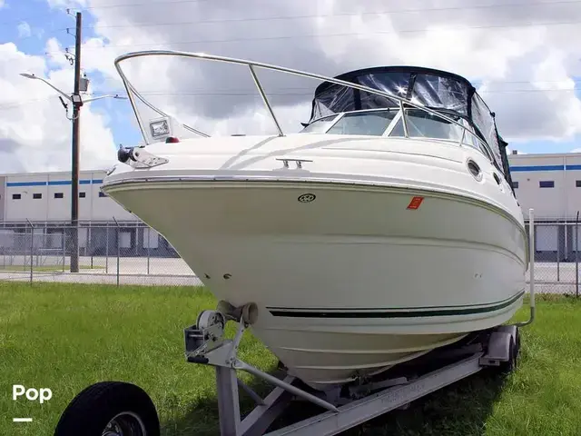 Sea Ray 240 Sundancer