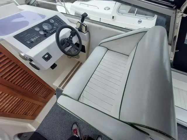 1994 Falcon 24