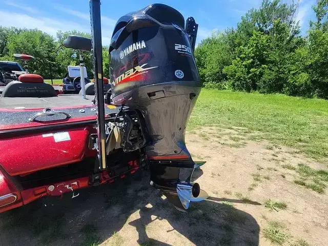 Skeeter Fx 20