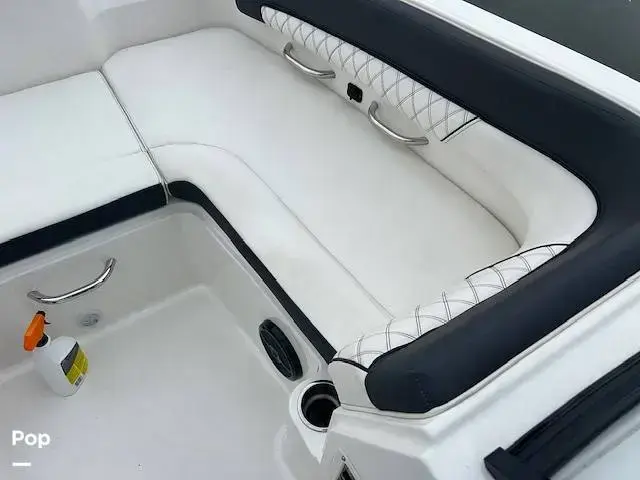 Bayliner Dx2200