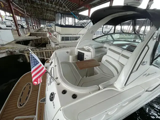 Sea Ray 32