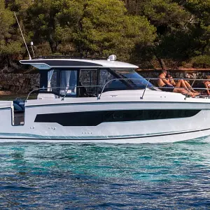 2025 Jeanneau Merry Fisher 895 Series 2