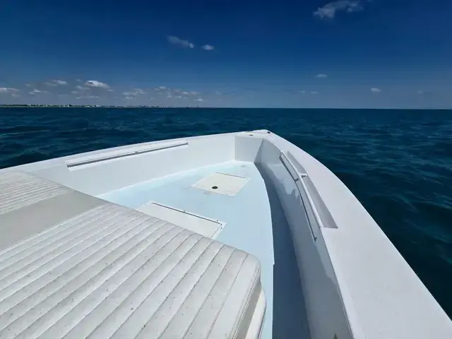 Contender Boats Custom 33 Center Console