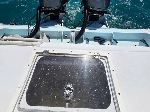 Contender Boats Custom 33 Center Console