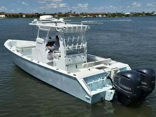 Contender Boats Custom 33 Center Console