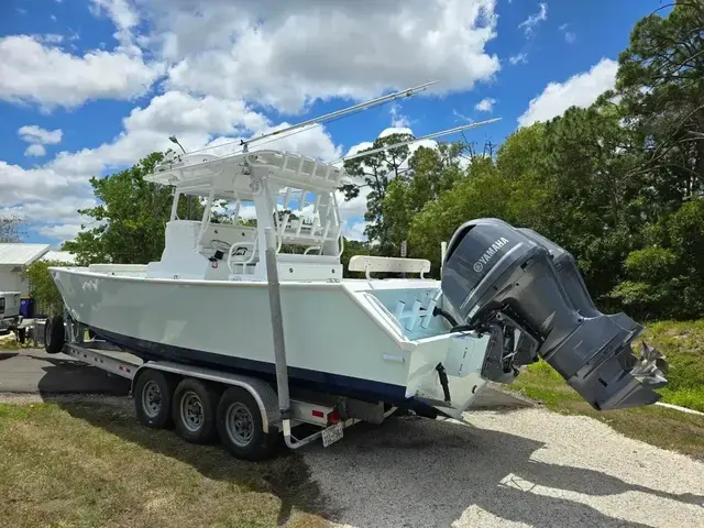 Contender Boats Custom 33 Center Console