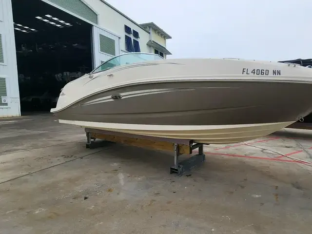 Sea Ray 26