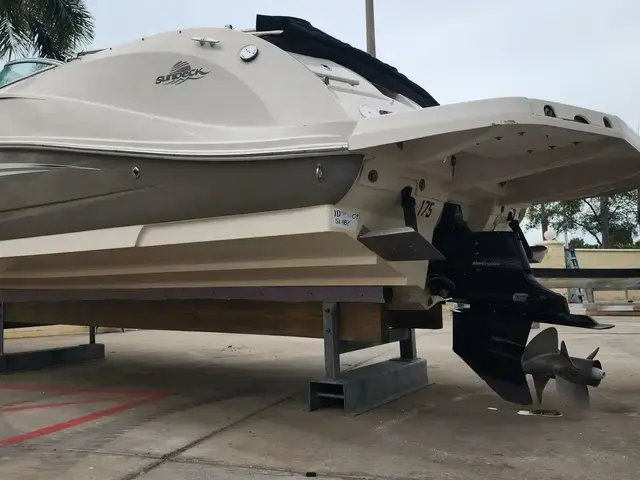 Sea Ray 26