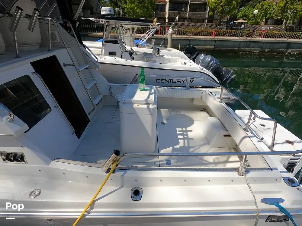 2004 Invader skipjack flybridge 262